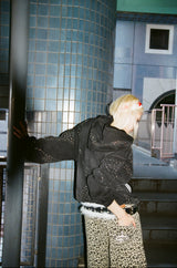 子弹标志水钻拉链连帽衫