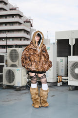 90 로고가 풍부한 복도 재킷