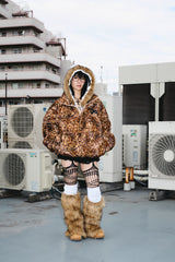 90 로고가 풍부한 복도 재킷