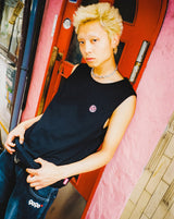 “ N”徽標背心