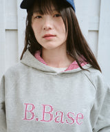 B.Base 大帽子套頭衫