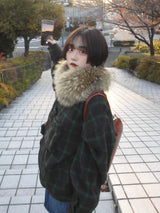 羊毛样式的军用夹克