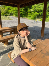 B logo patch corduroy cap