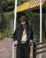 내면의 평화 지퍼 데님 재킷