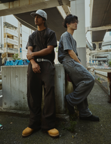 定規の粉とスウェットパンツ