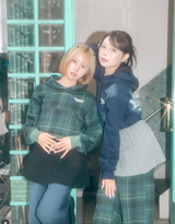 universal logo powder spray sweat pants