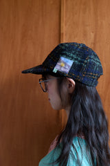 冬蛰黄色卡车的隐居CAP