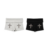 十字标志铆钉迷你短裤