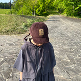 B logo patch corduroy cap