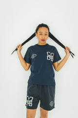 M College Logo Wappen Tee