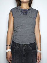 SLEEVELESS STRIPED HOODIE