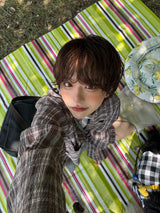 チェック柄のテーラードジャケット