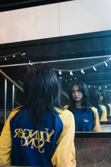 universal logo raglan ls tee