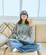 Color scheme knit hoody