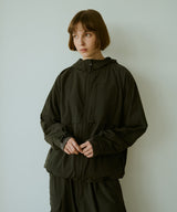 ユーティリティフーデッドジャンパー