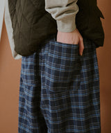 ストレートチェックパンツ