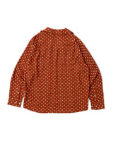 オープンカラーのドットシャツ