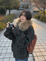 羊毛样式的军用夹克