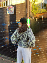 徽標蓬鬆的針織