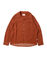 オープンカラーのドットシャツ