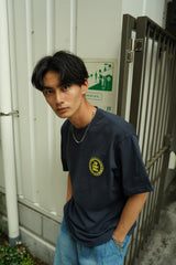 foaming circle logo tee