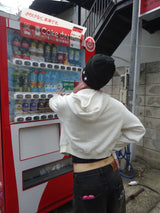 國王徽標樁縫製的拉鍊連帽衫(裁剪)