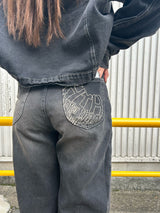 Curve Stitch Denim Pants