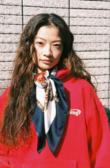 젊은 로고 까마귀