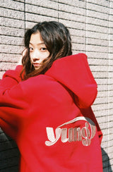 젊은 로고 까마귀