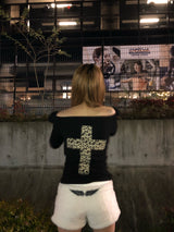 크로스 퍼 오프숄더 티