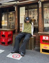 尼龍和羊毛可逆背心