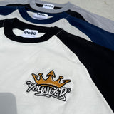 9090 X年輕歌曲King King徽標Raglan Tee