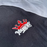 9090 X年輕歌曲King King徽標Raglan Tee