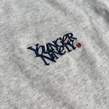 9090 x年輕歌曲通用徽標T卹