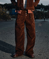 Classic studs suede pants