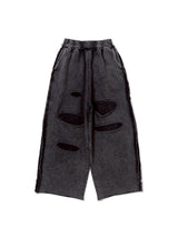 ダメージスウェットパンツ