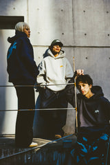 스타 로고 스프레이 까마귀