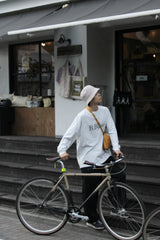 B .BaseロングスリーブT