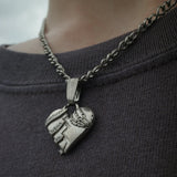 Heat skull necklace