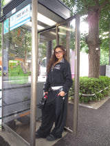 reversible check pattern zip stand