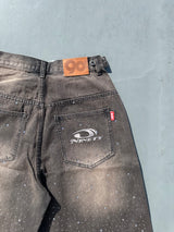 平成标志水钻牛仔短裤