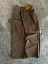 western short rigid wide tuck denim pants