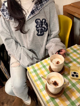 リバーシブルジップフーディー