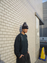 9090 OG 로고 보로 크루 넥 니트