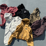 國王徽標樁縫製的拉鍊連帽衫(裁剪)