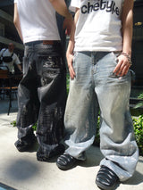 平成标志闪亮印花牛仔裤