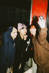 國王徽標拉鍊連帽衫