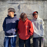 國王徽標連帽衫