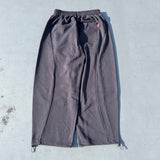 Heisei 로고가 꼬인 땀 바지