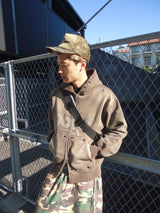 銷毀的拼貼拉鍊連帽衫